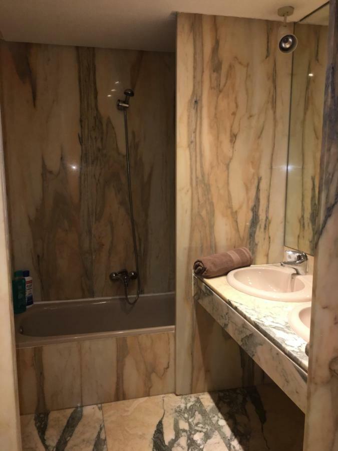 Apartamento Centrico Parking - Wifi Apartman Valencia Kültér fotó